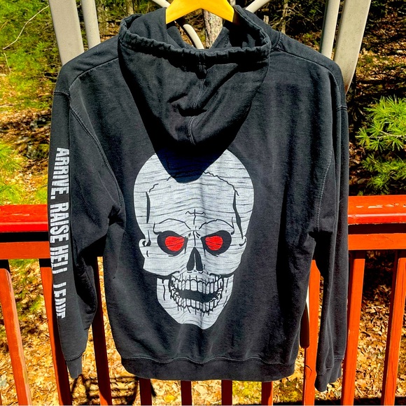 2013 WWE Hoodie Black Stone Cold Steve Austin 3:16 Red Eyes Skull Hoodie Mens L - Picture 1 of 9